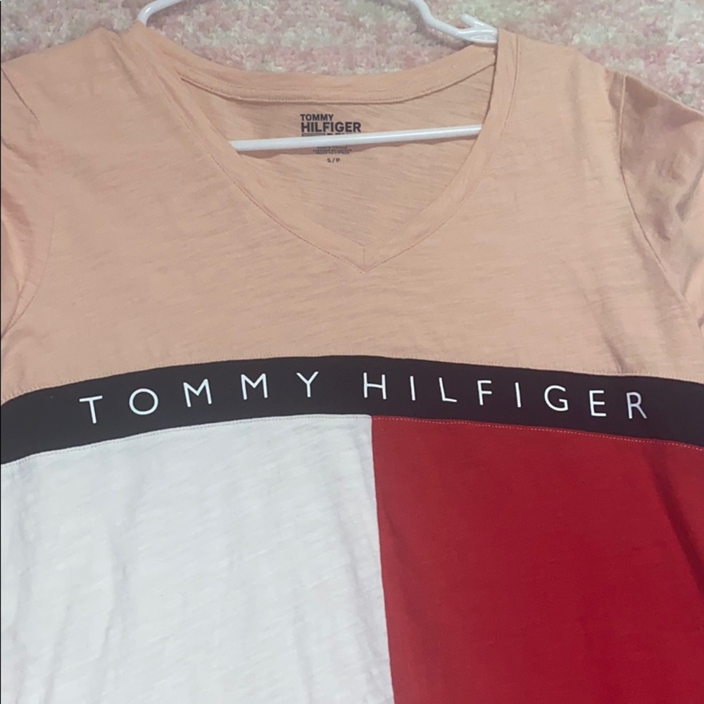 Tommy Hilfiger V-neck